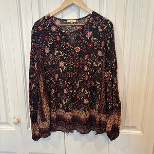Easel‎ Black Floral Top Size Large